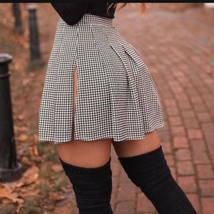 Pretty little thing high rise skirt